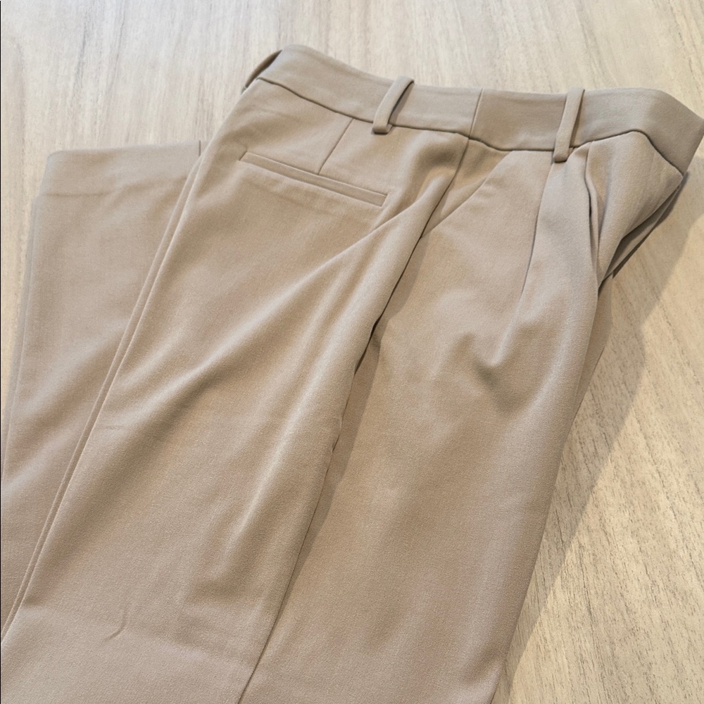 Favorite Daughter Beige Trousers